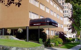 Rosellen Suites At Stanley Park